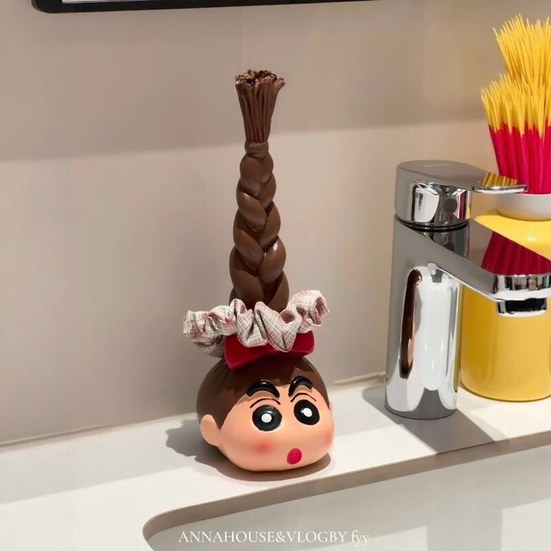 Desk Setup Kawaii - Portaoggetti Kawaii Crayon Shin Chan a